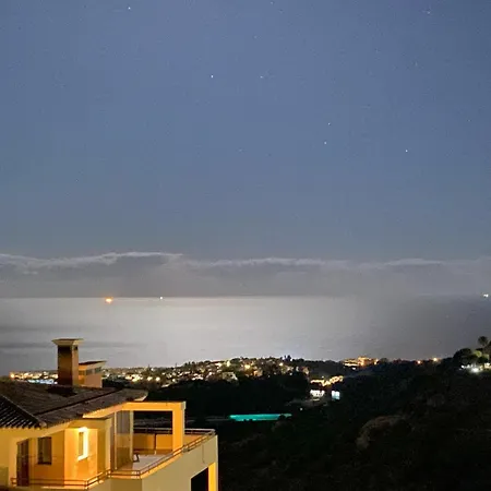 Calma Cascada Seaview ميخاس